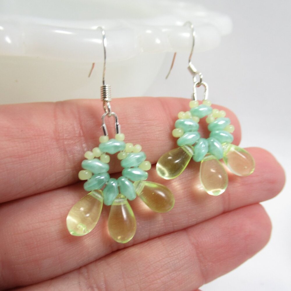 Handmade Uranium glass drop bead earrings - Picture 9 of 10